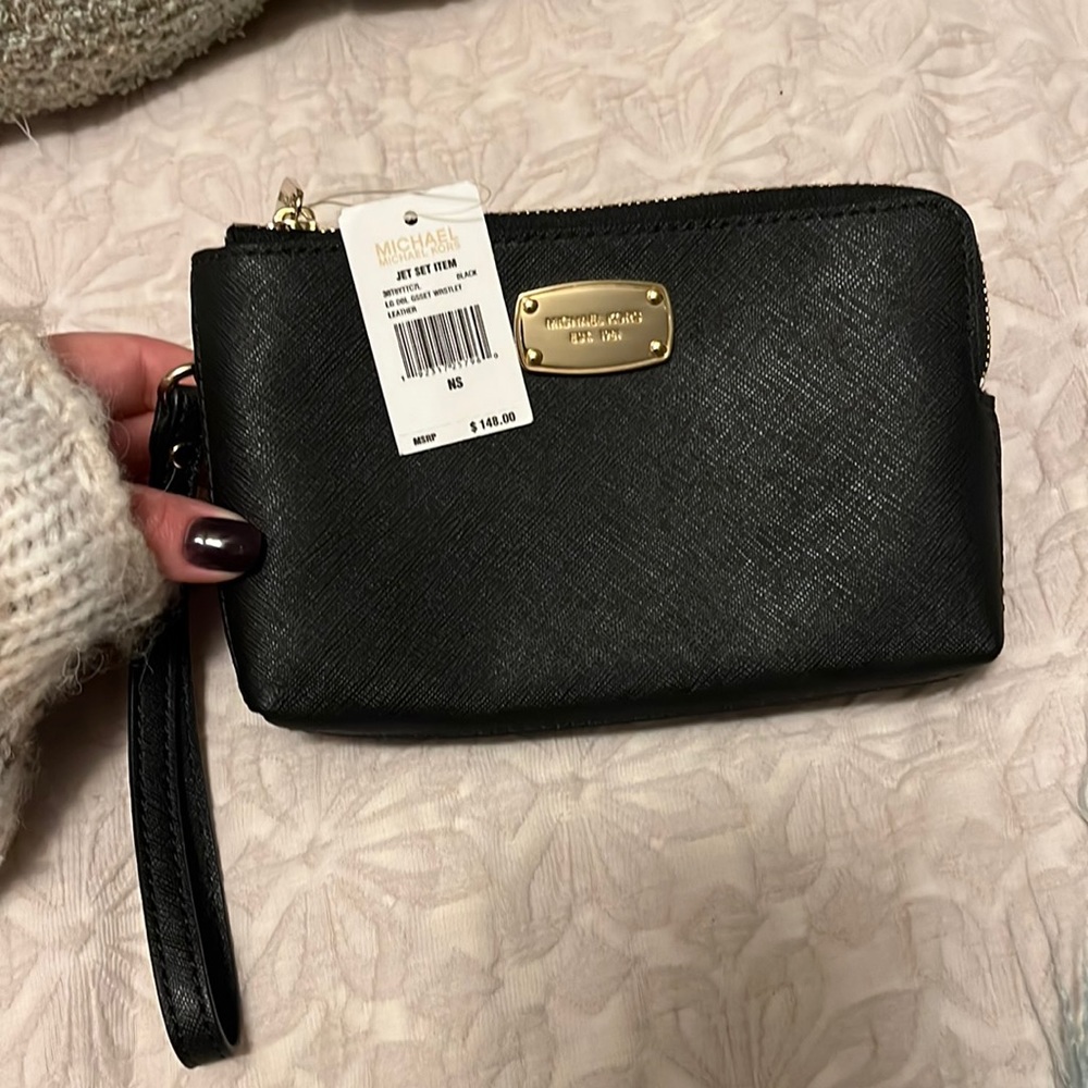 NWT michael kors wristlet